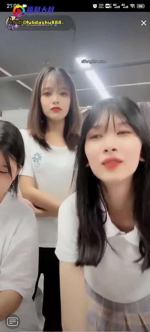 直播閃現系列 抖音擦邊顏值主播各顯神通 #閃現 #走光 #露點 #真空 (52)