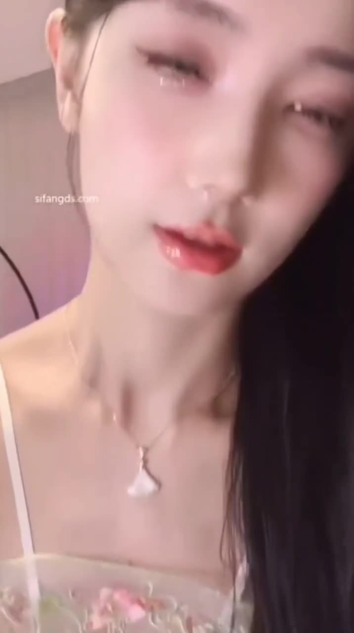 直播閃現系列 抖音擦邊顏值主播各顯神通 #閃現 #走光 #露點 #真空 (15)