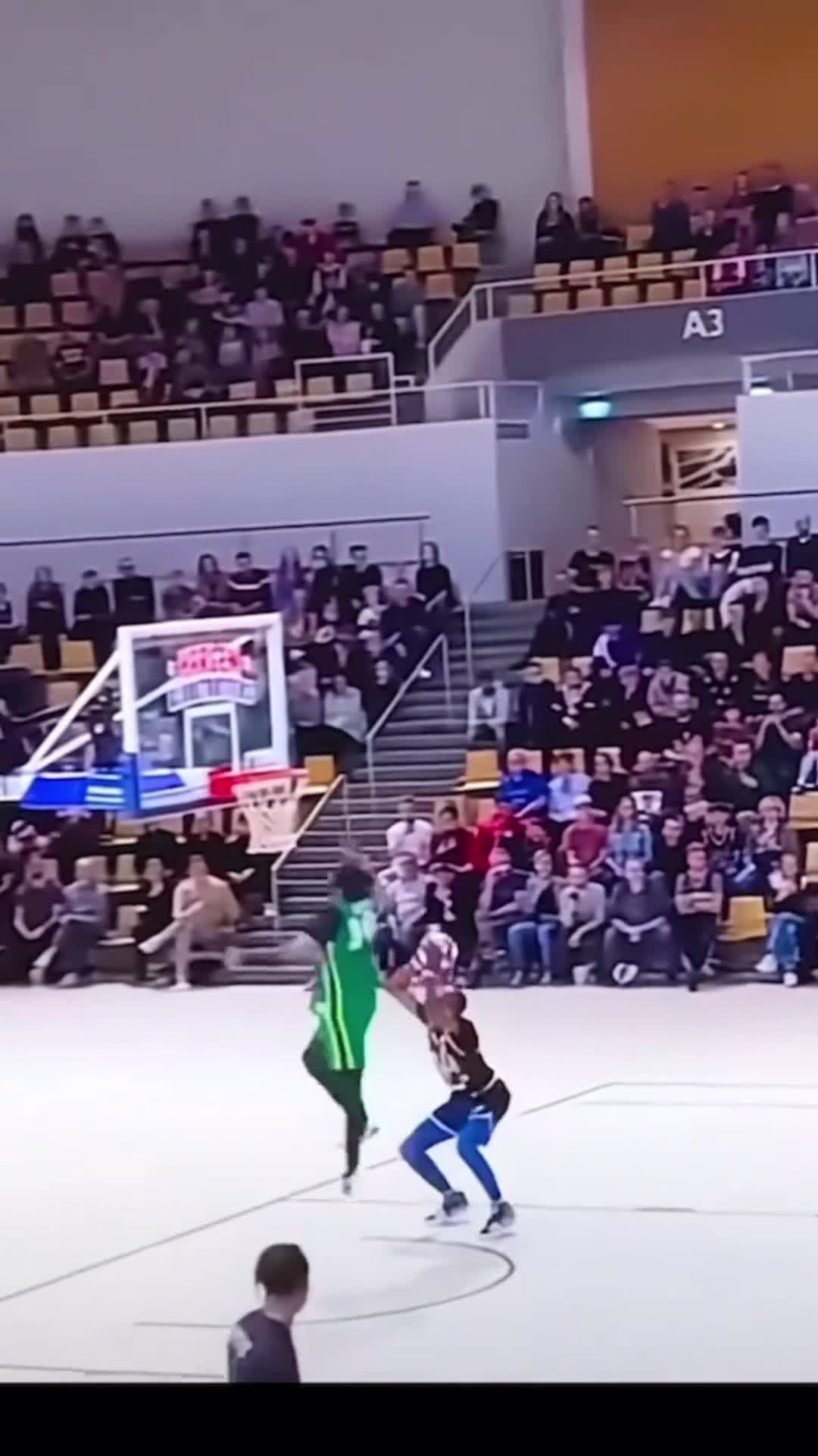 這個老六，看一遍都笑死了