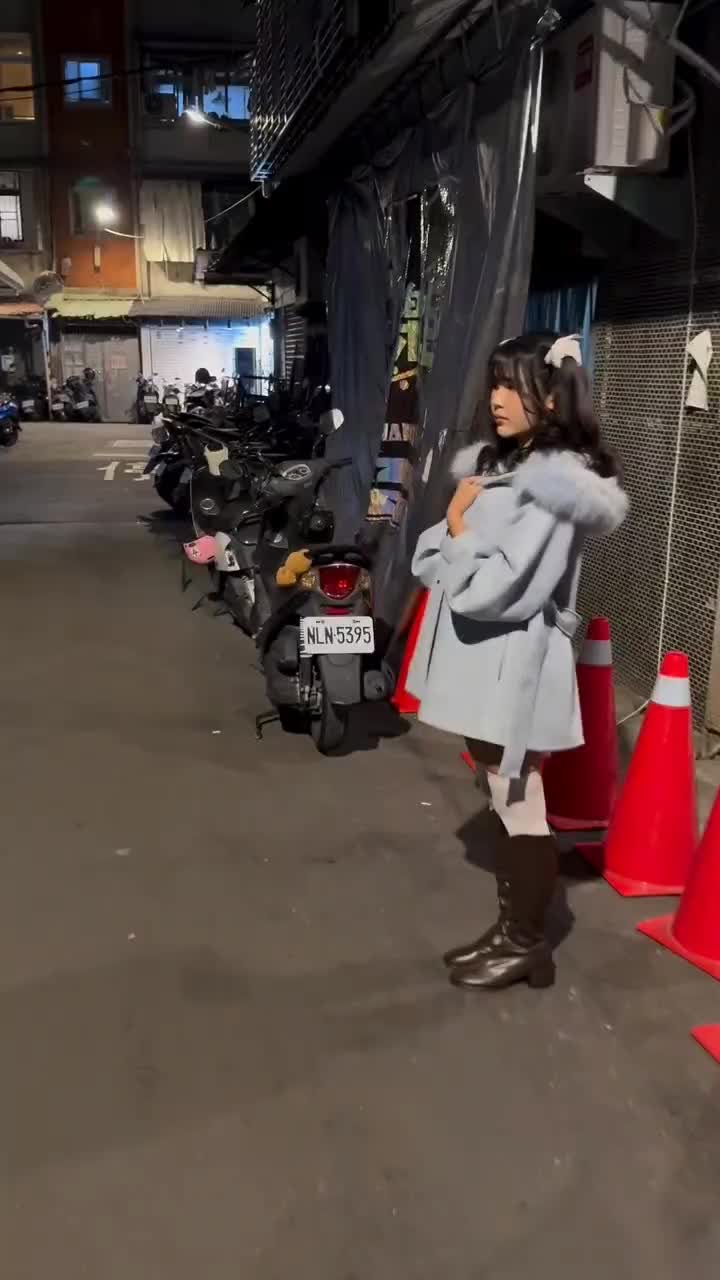 半路遇到蘿莉妹子