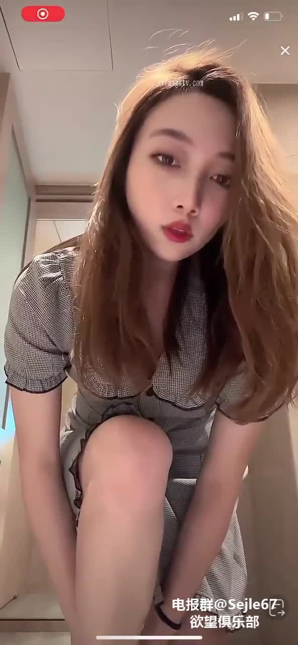 直播閃現系列 抖音擦邊顏值主播各顯神通 #閃現 #走光 #露點 #真空 (62)